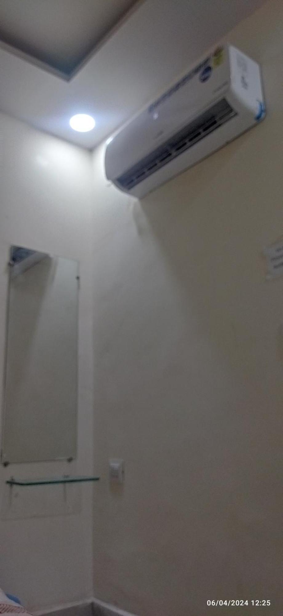 Shree Gajlaxmi Hotel Walking Distance From Mahakaleswar Ujjain Exterior foto